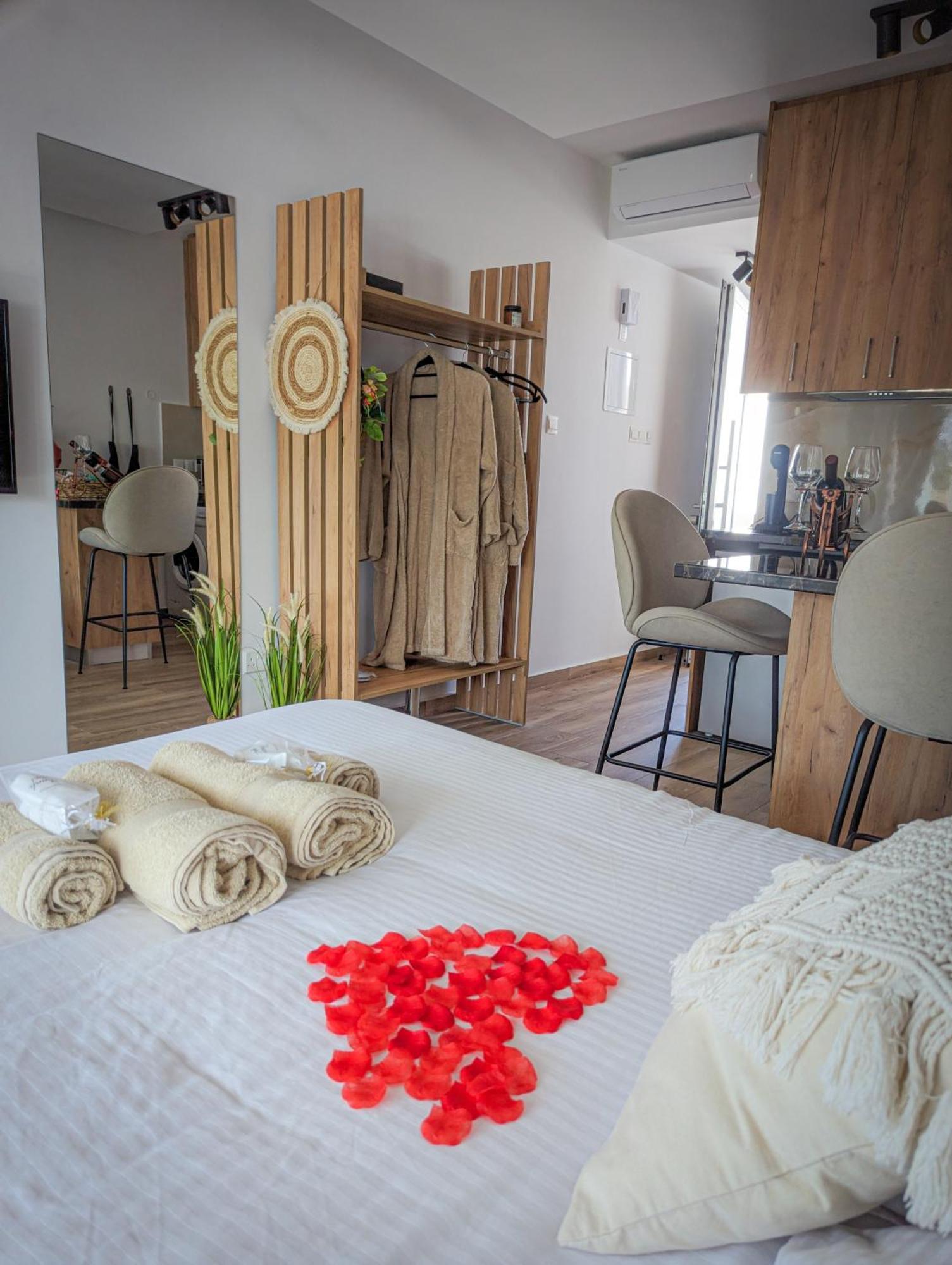Apartmán Bohemian Rhapsody Paphos Exteriér fotografie